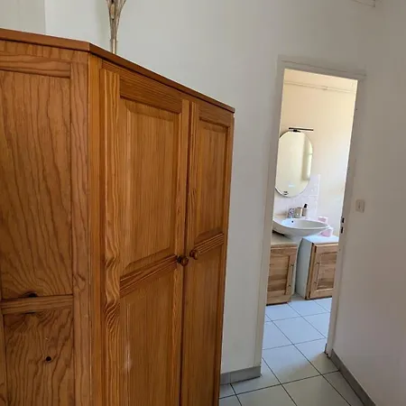 A 150m De La -tout A Pied - Calme & Familial Apartamento